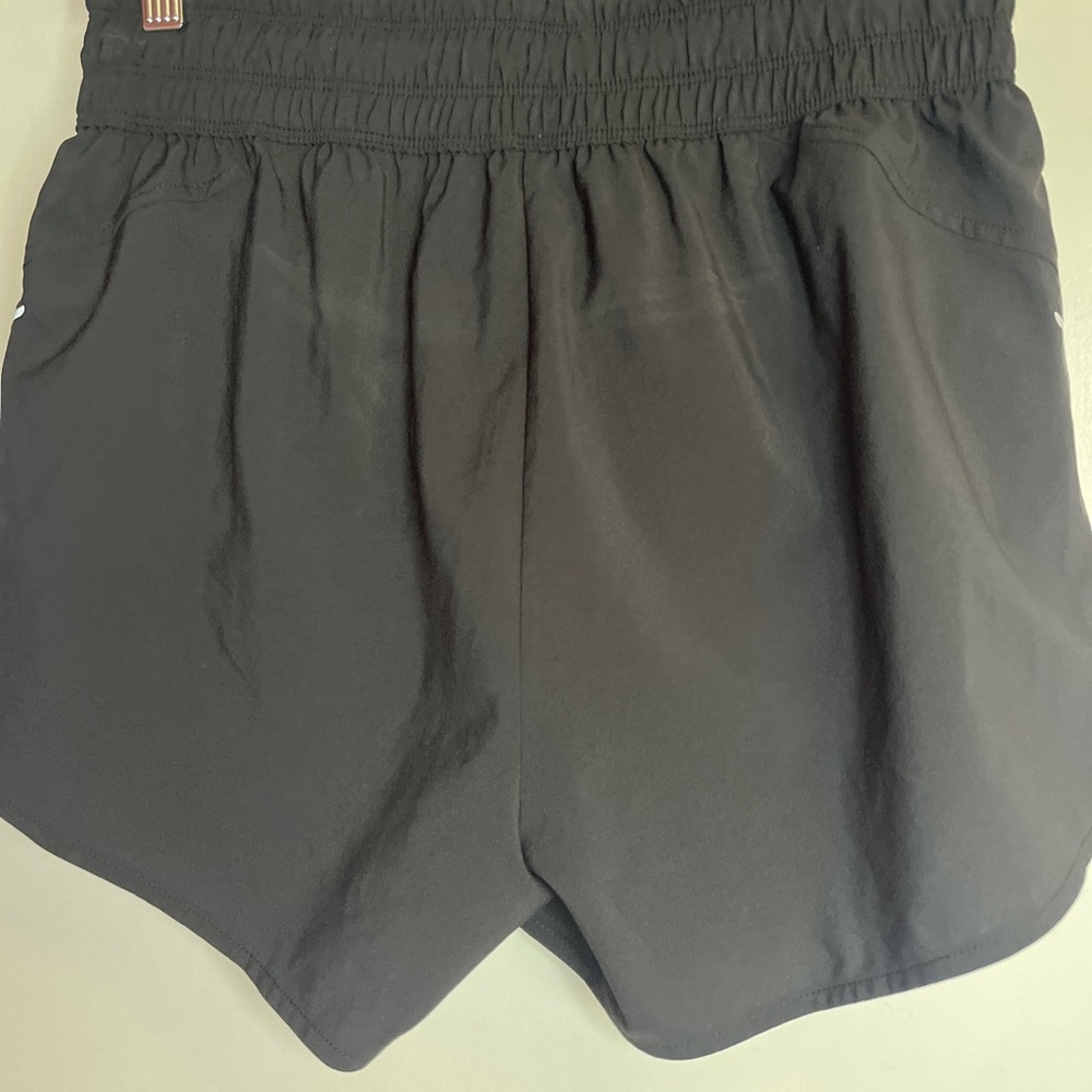 All In Motion Women’s Black Running Athletic Shorts | Black l Size S l Poshmark - Picture 2 of 7